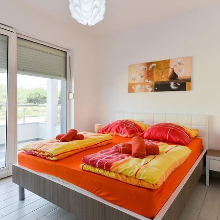 Apartmani Martin Mit Beheiztem Pool With Heated Pool Bibinje Exteriér fotografie
