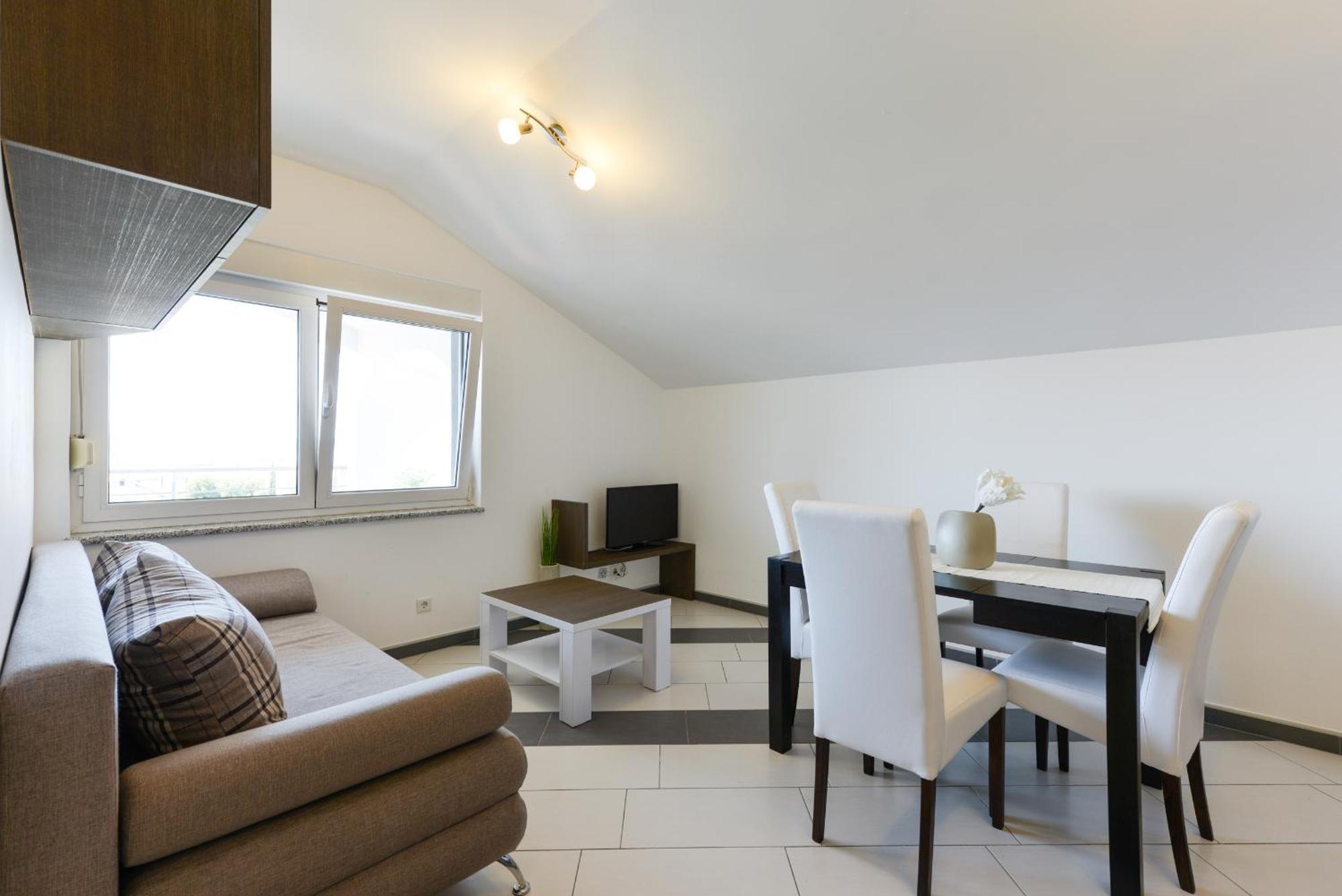 Apartmani Martin Mit Beheiztem Pool With Heated Pool Bibinje Exteriér fotografie