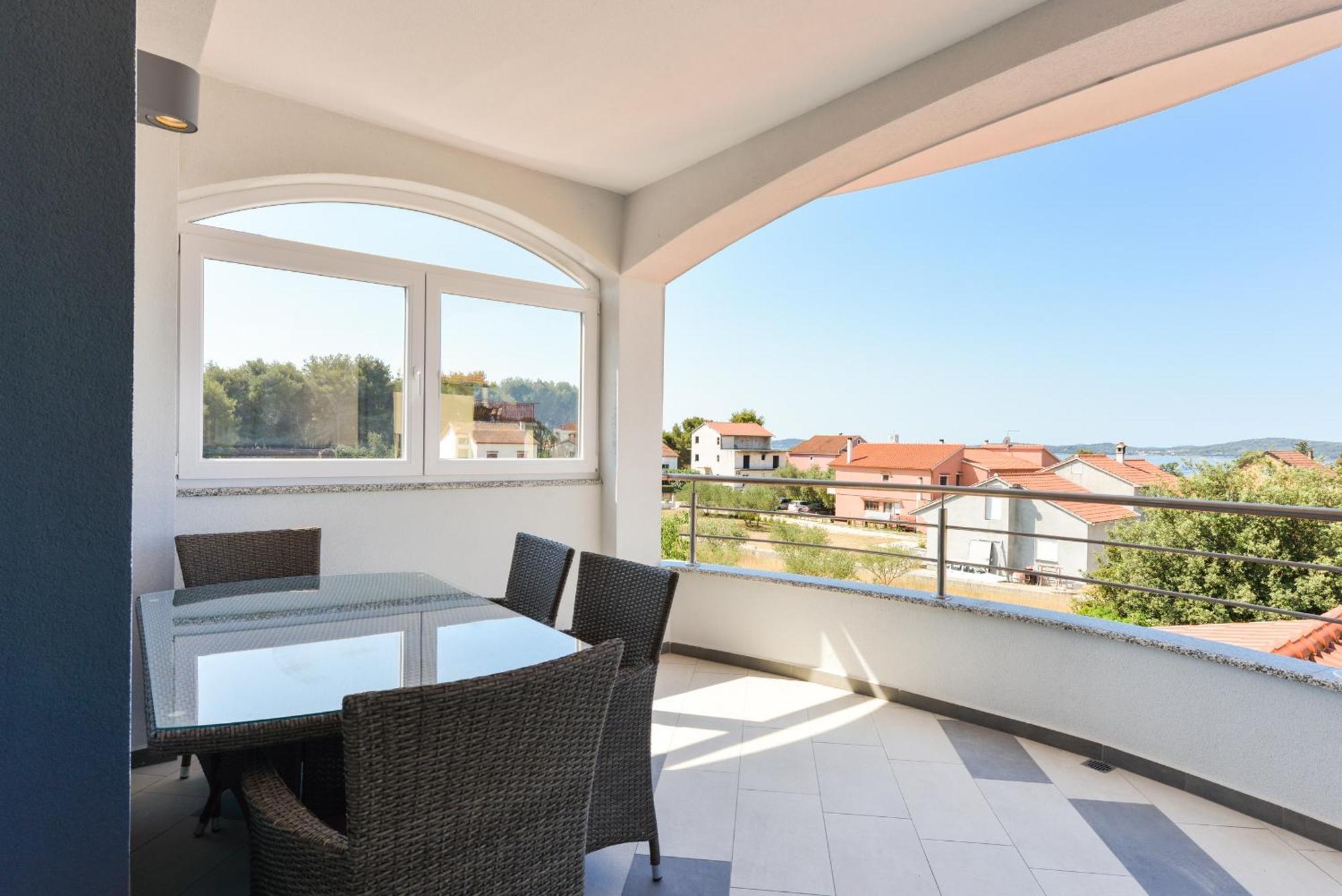 Apartmani Martin Mit Beheiztem Pool With Heated Pool Bibinje Exteriér fotografie